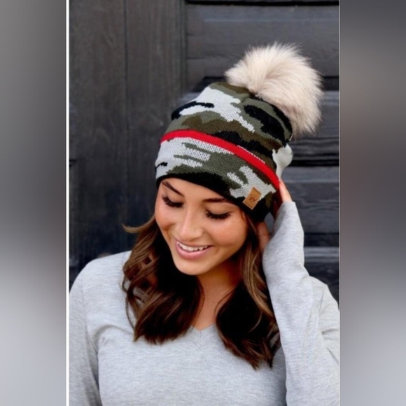 NWOT - The "Cami" Toque - Picture 1 of 2